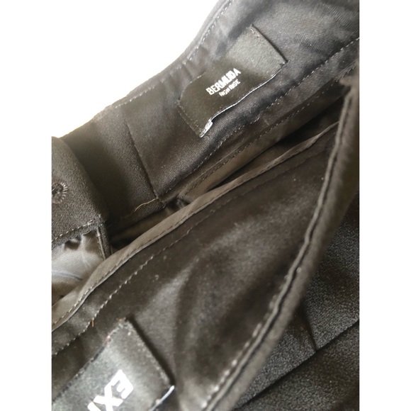 Express Shorts - Picture 4 of 6